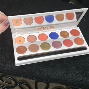 Kylie Peach Palette!
